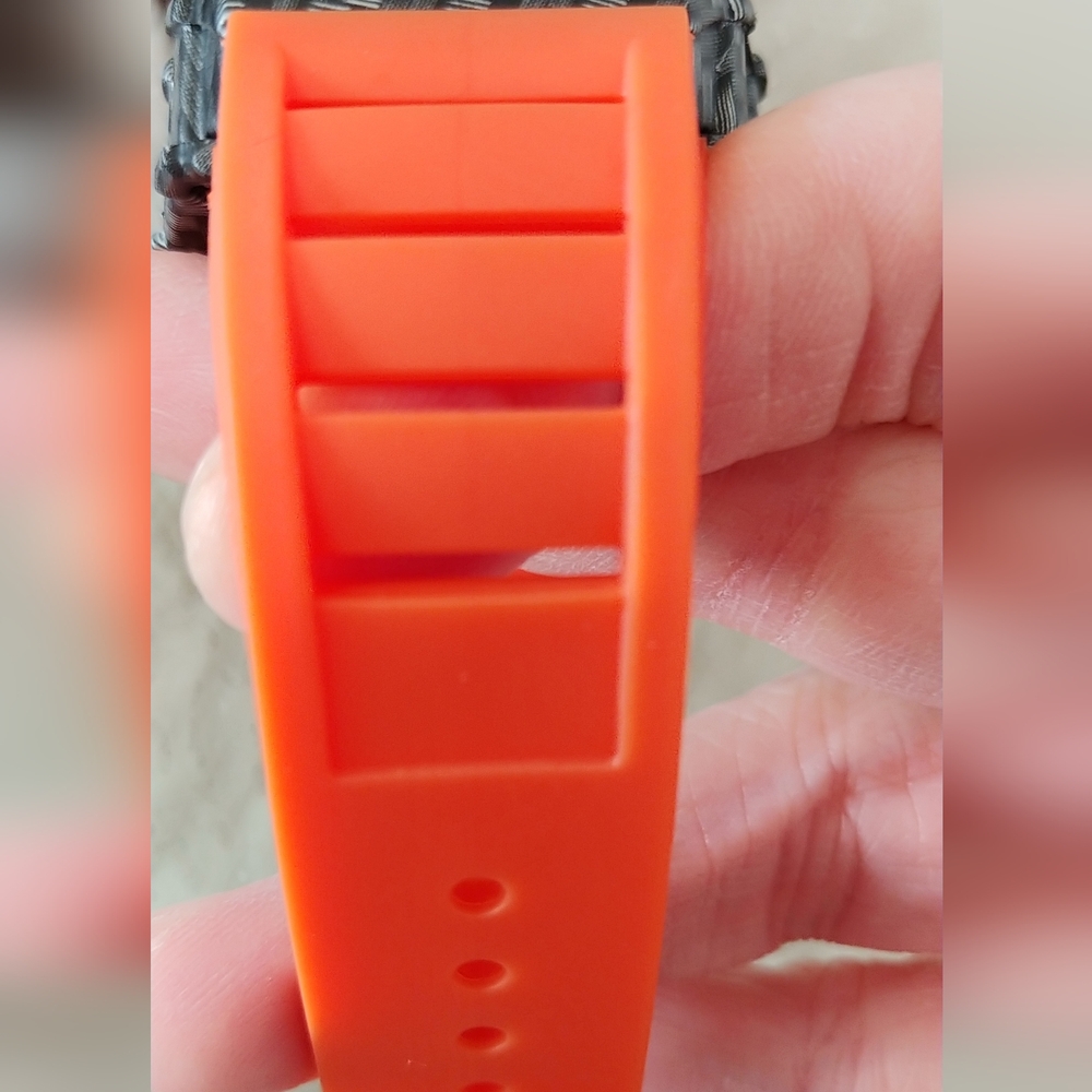 Watch - Picture 2 of 8